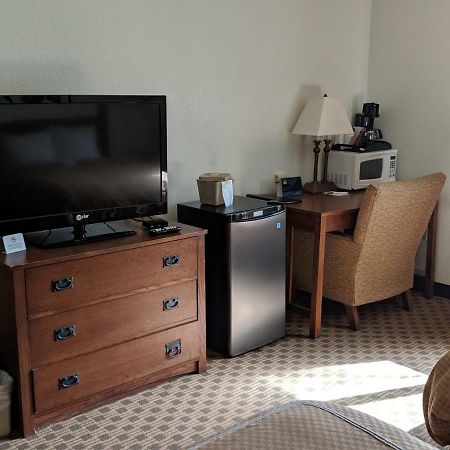 Boarders Inn And Suites By Cobblestone Hotels - Ripon Luaran gambar